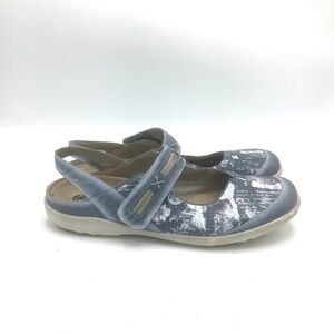 Remonte Mary Lane Shoes‎ Newspaper Print